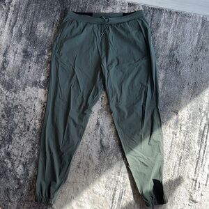 Men's Lulu Lemon Green Pace Breaker Joggers